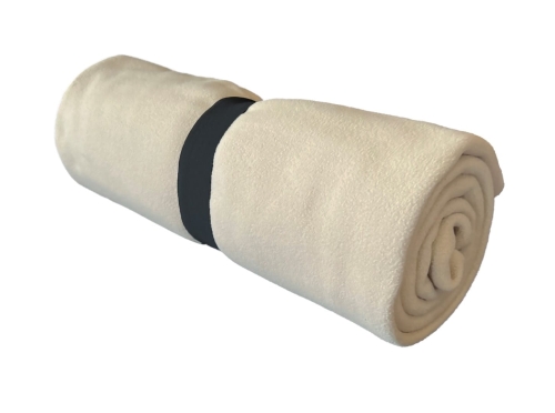 Beige polár takaró minden alkalomra.