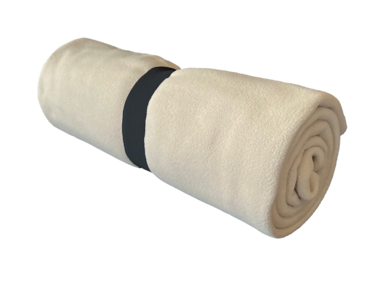 Beige polár takaró minden alkalomra.